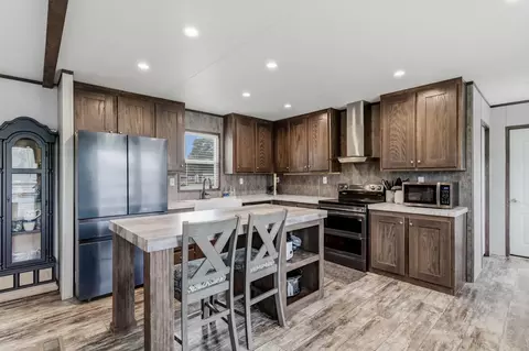 Kitchen - 428 W W Pne, Winnie, TX 77665 photo 1 of 4