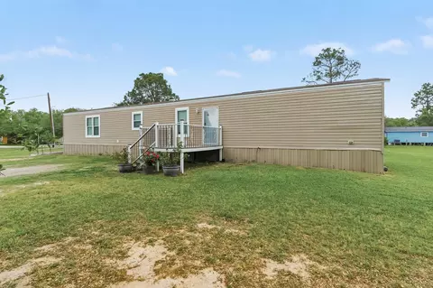 Exterior - 428 W W Pne, Winnie, TX 77665 photo 7 of 11