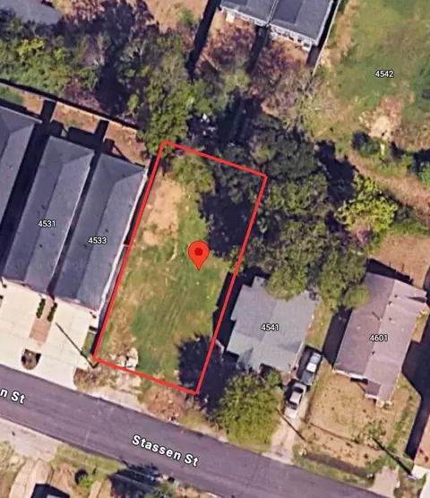 4535 Stassen St, Houston, TX 77051