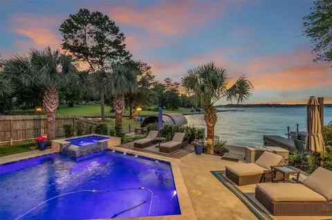 4210 Windswept Dr, Montgomery, TX 77356