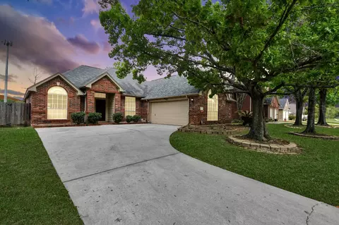 9435 Barretts Glen Ct, Houston, TX 77065