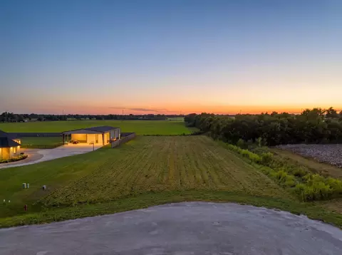 9406 Crescent Cross Dr, Needville, TX 77461