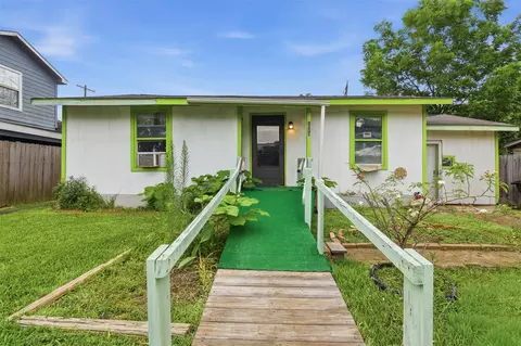 1914 Santa Rosa St, Houston, TX 77023