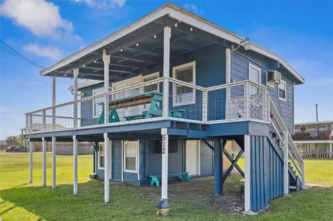 512 Surf Dr, Freeport, TX 77541 photo 1