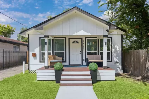 2631 Stevens St, Houston, TX 77026
