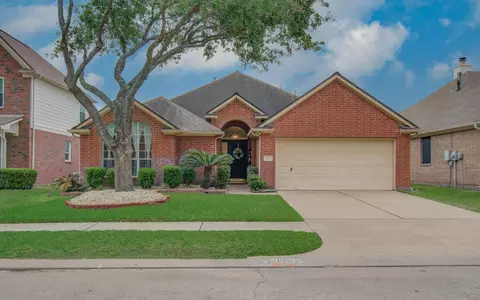 19623 Chestnut Brook Ct, Houston, TX 77084