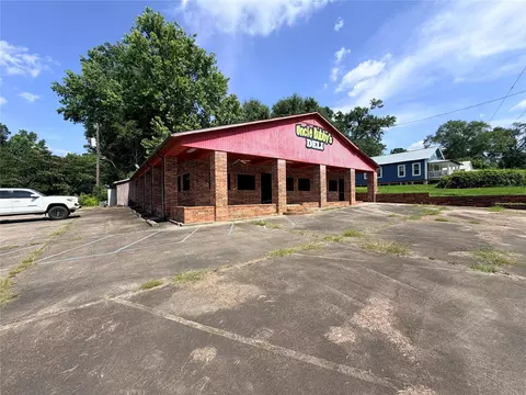 400 S Main St, Jasper, TX 75951 photo 2