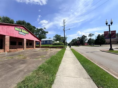 400 S Main St, Jasper, TX 75951 photo 3