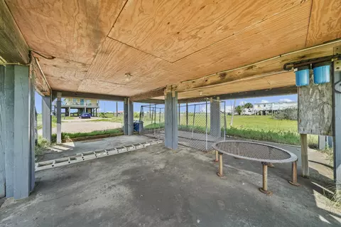 Exterior - 714 Caisson St, Surfside Beach, TX 77541 photo 6 of 6