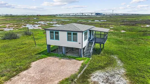 Exterior - 714 Caisson St, Surfside Beach, TX 77541 photo 1 of 6