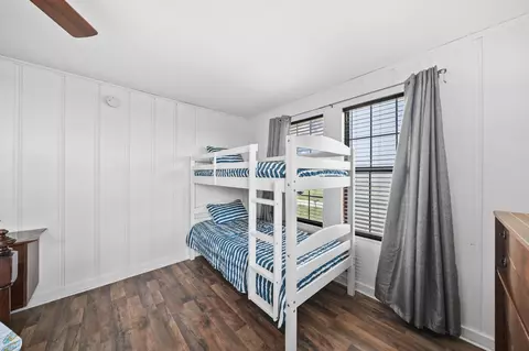 Bedroom - 714 Caisson St, Surfside Beach, TX 77541 photo 4 of 6