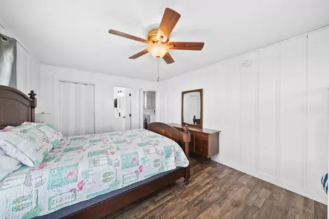 Bedroom - 714 Caisson St, Surfside Beach, TX 77541 photo 5 of 6