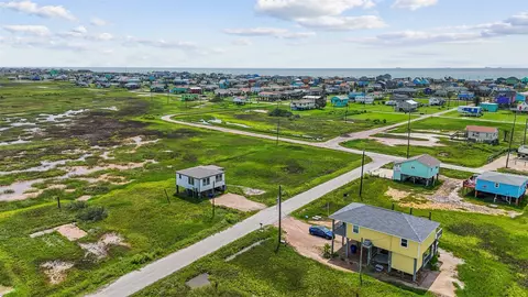 View/Area - 714 Caisson St, Surfside Beach, TX 77541 photo 2 of 2
