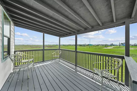 Exterior - 714 Caisson St, Surfside Beach, TX 77541 photo 3 of 6