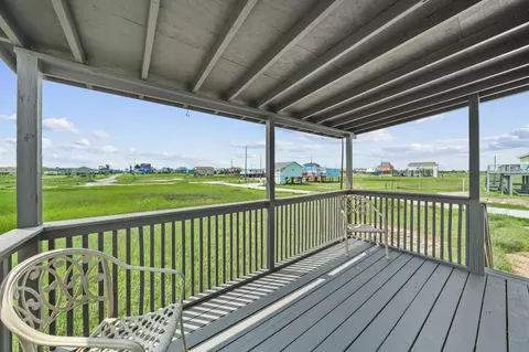 Exterior - 714 Caisson St, Surfside Beach, TX 77541 photo 4 of 6