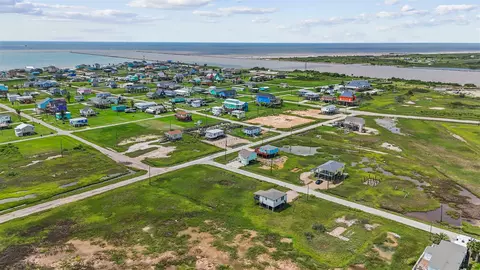 View/Area - 714 Caisson St, Surfside Beach, TX 77541 photo 1 of 2