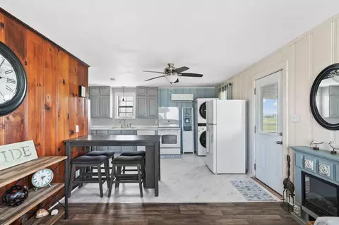 Kitchen - 714 Caisson St, Surfside Beach, TX 77541 photo 1 of 5