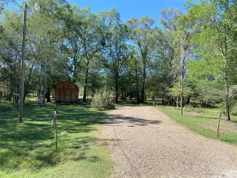 414 Center St, Cleveland, TX 77327