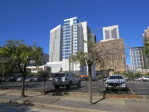 1211 Caroline St #1005, Houston, TX 77002