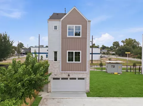1116 Weiss St, Houston, TX 77009