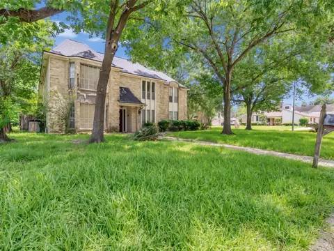 15502 Dawnbrook Dr, Houston, TX 77068