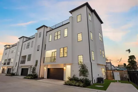 8707 Ojeman Villas Dr, Houston, TX 77055