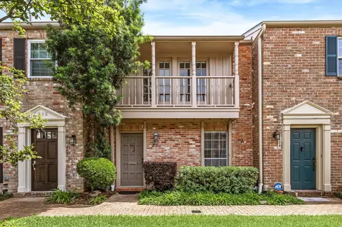 5827 Valley Forge Dr #83, Houston, TX 77057