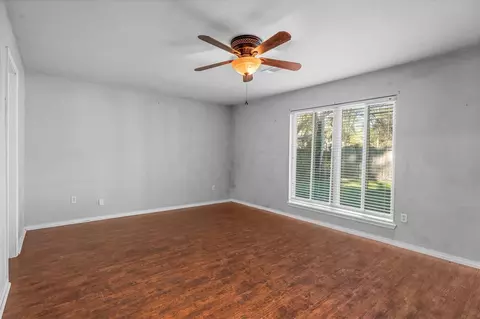 Living - 8118 Oak Moss Dr, Spring, TX 77379 photo 8 of 9