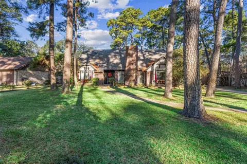 Exterior - 8118 Oak Moss Dr, Spring, TX 77379 photo 4 of 7