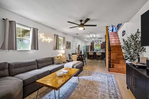 14302 Holland Rd, Dickinson, TX 77539
