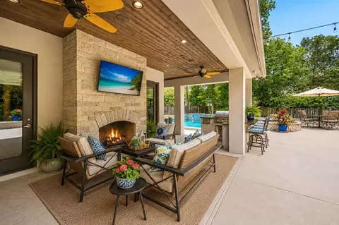 Exterior - 4787 W Fork Blvd, Conroe, TX 77304 photo 6 of 12