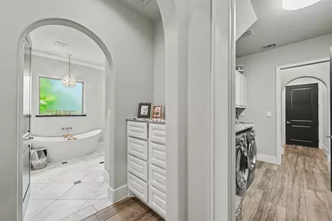 Entry Way - 4787 W Fork Blvd, Conroe, TX 77304 photo 8 of 9