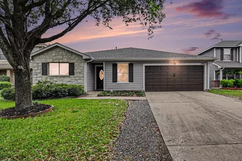 2910 Meiko Dr, Houston, TX 77045