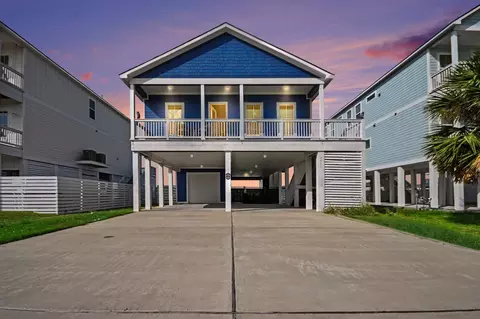 2431 103rd St, Galveston, TX 77554