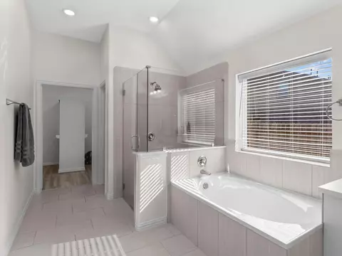 Bath - 4746 Misty Ranch Dr, Spring, TX 77386 photo 4 of 5