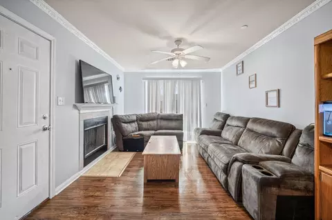 7600 Emmett F Lowry Expy #416, Texas City, TX 77591
