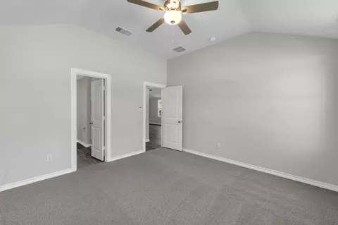 Bedroom - 18737 Loom Dr, Conroe, TX 77306 photo 2 of 6