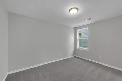 Bedroom - 18737 Loom Dr, Conroe, TX 77306 photo 3 of 6