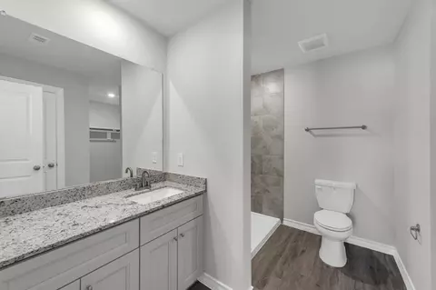Bath - 18737 Loom Dr, Conroe, TX 77306 photo 1 of 4