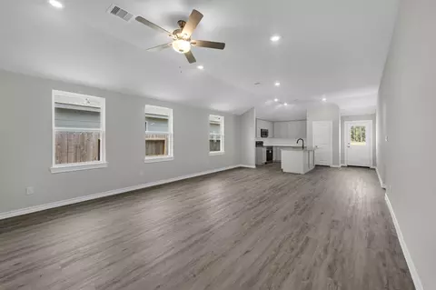 Living - 18737 Loom Dr, Conroe, TX 77306 photo 3 of 3