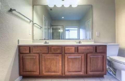 Bath - 29610 Legends Glen Dr, Spring, TX 77386 photo 6 of 8