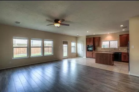 Living - 29610 Legends Glen Dr, Spring, TX 77386 photo 3 of 9