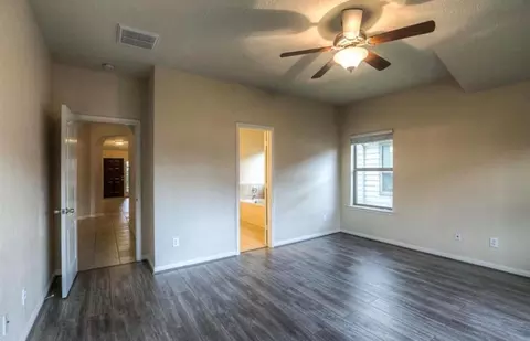 Bedroom - 29610 Legends Glen Dr, Spring, TX 77386 photo 2 of 2