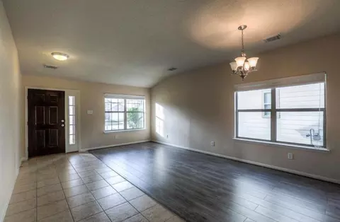 Living - 29610 Legends Glen Dr, Spring, TX 77386 photo 2 of 9