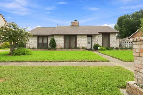 10126 Sagegreen Dr, Houston, TX 77089