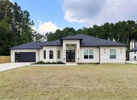 68 County Road 6613, Dayton, TX 77535