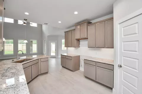 Kitchen - 3035 Native Spring Dr, Spring, TX 77373 photo 2 of 4