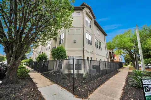 1402 Wentworth St, Houston, TX 77004