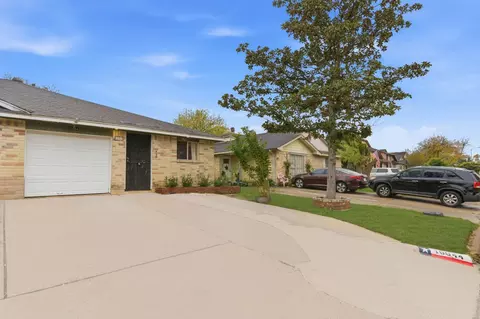 10044 Lasaber Ct, Houston, TX 77038