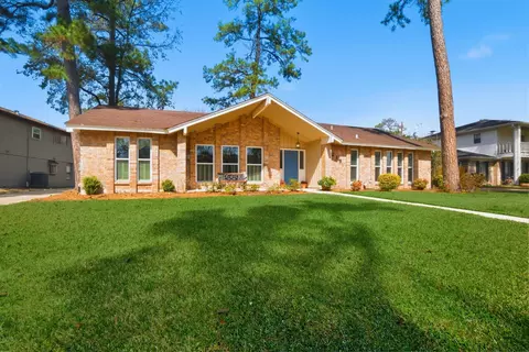 Exterior - 218 Tree Trunk Dr, Spring, TX 77388 photo 3 of 10